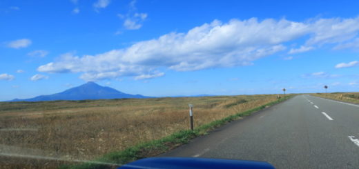 北海道・水平線と地平線が見えるオロロンラインをドライブ〜
